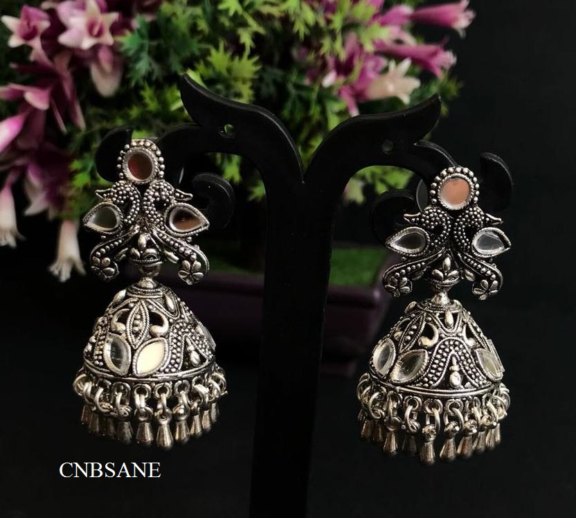 CLASSIC JHUMKA EARRINGS