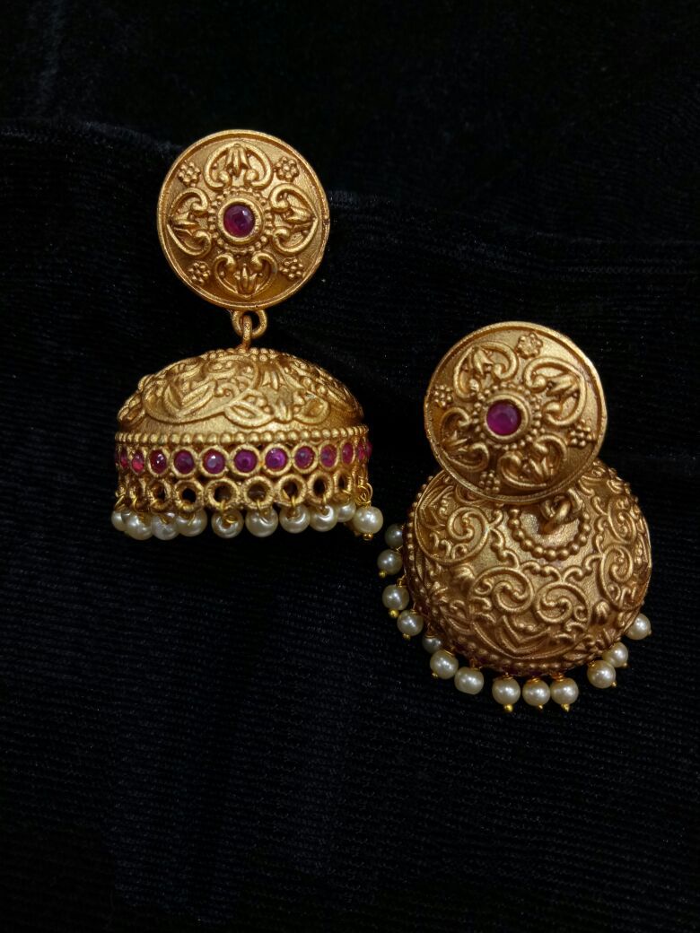 WEDDING TEMPLE JHUMKAS