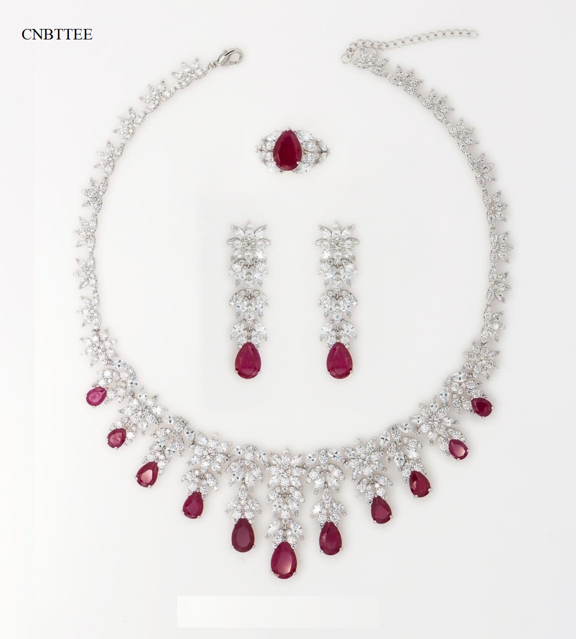 ELEGANT AD NECKLACE SET