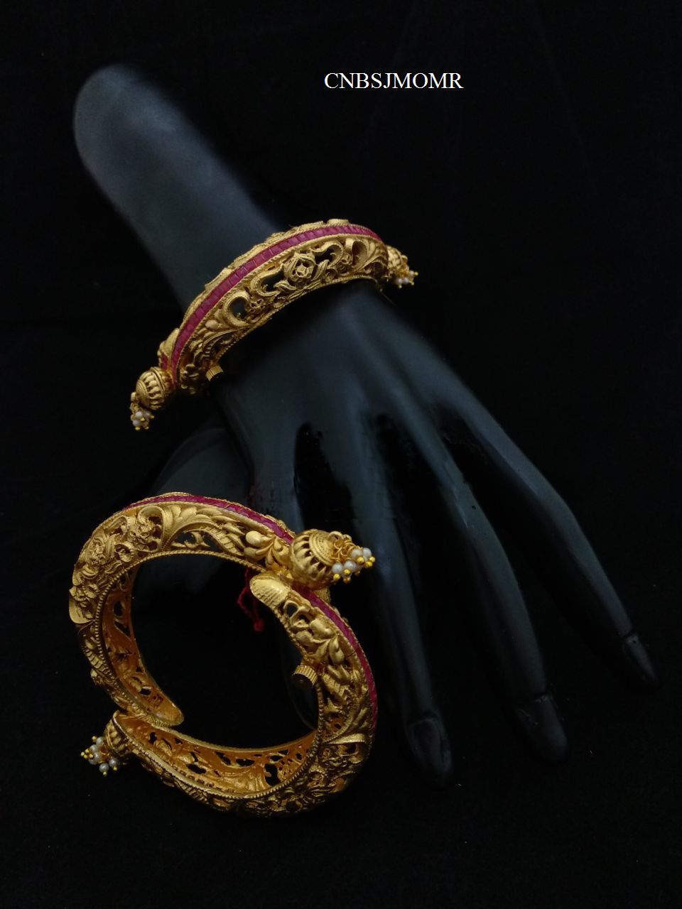DESIGNER ANTIQUE BANGLES SET