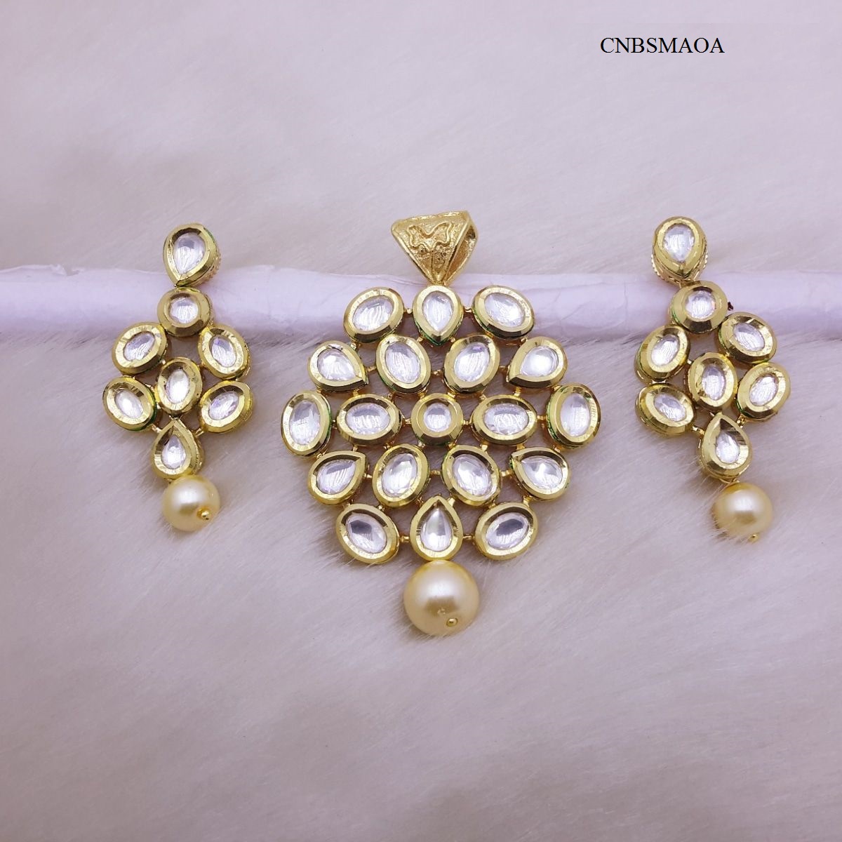 POLKI KUNDAN PENDANT SET