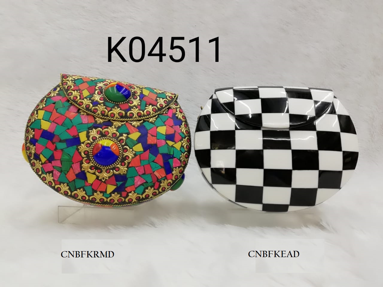 GEOMETRIC DESIGN CLUTCH